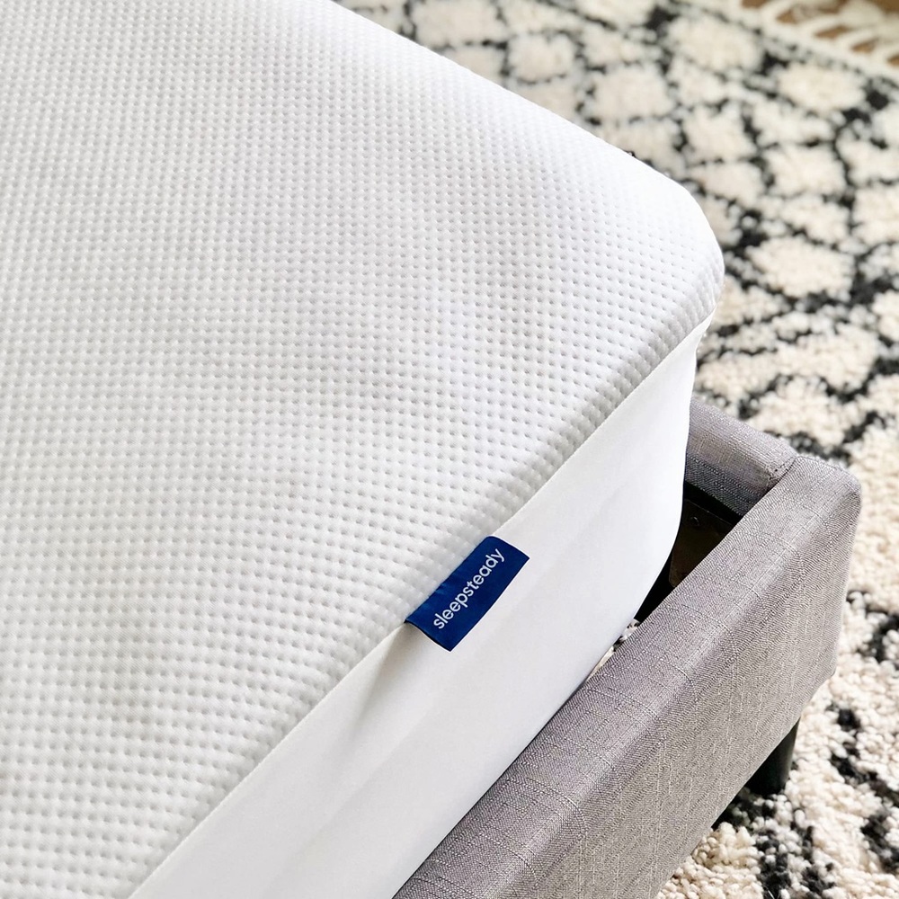 NEW King Luxury Mattress Protector 100% Waterproof Cooling, Stain Protection +